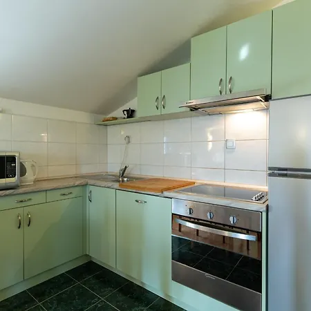 Gostinjska kuća And Irma 4*